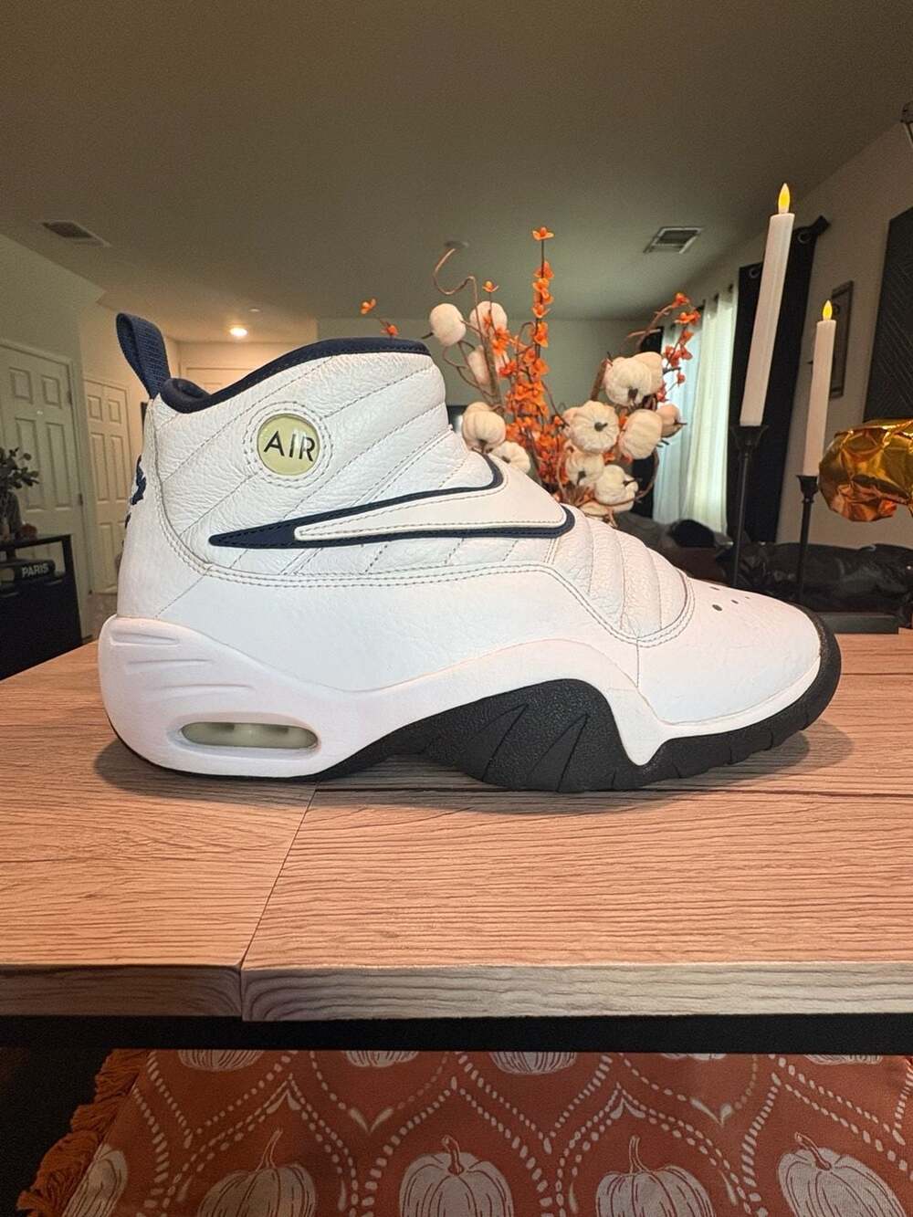 Nike Air Shake Ndestrukt White Navy 7 youth/8.5 women